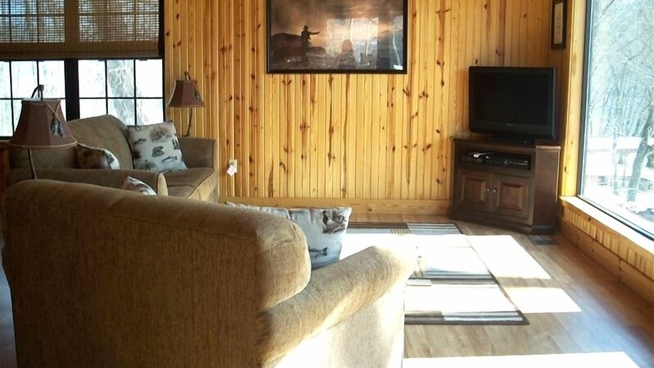 Photo of Bedroom in Norfork