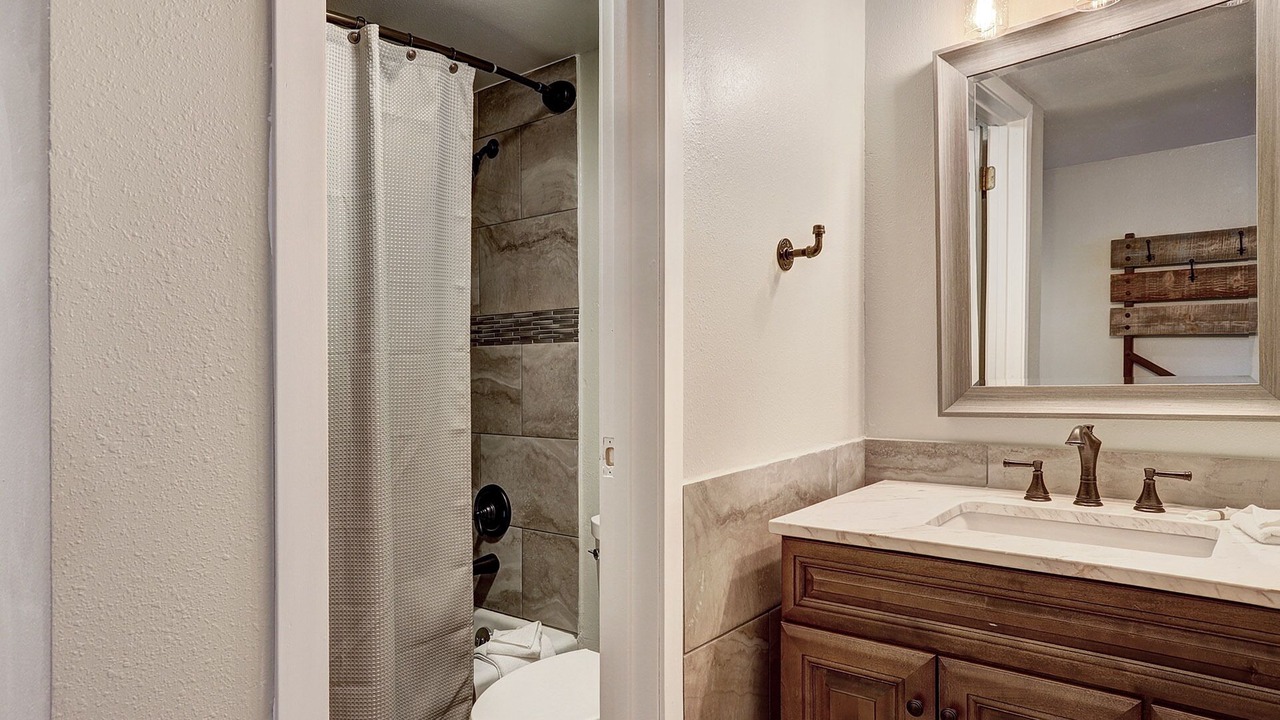 Photo of Bathroom in Copper Mountain Village