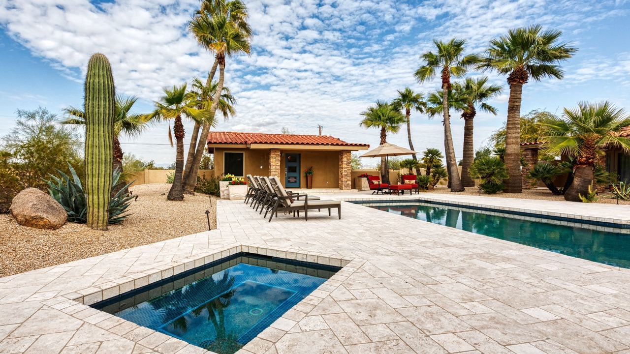 Photo of Outdoor in Paradise Valley Village