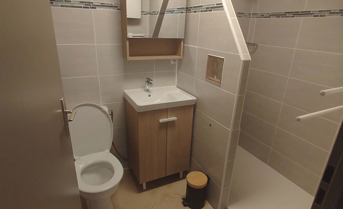 Photo of Bathroom in Vic-la-Gardiole