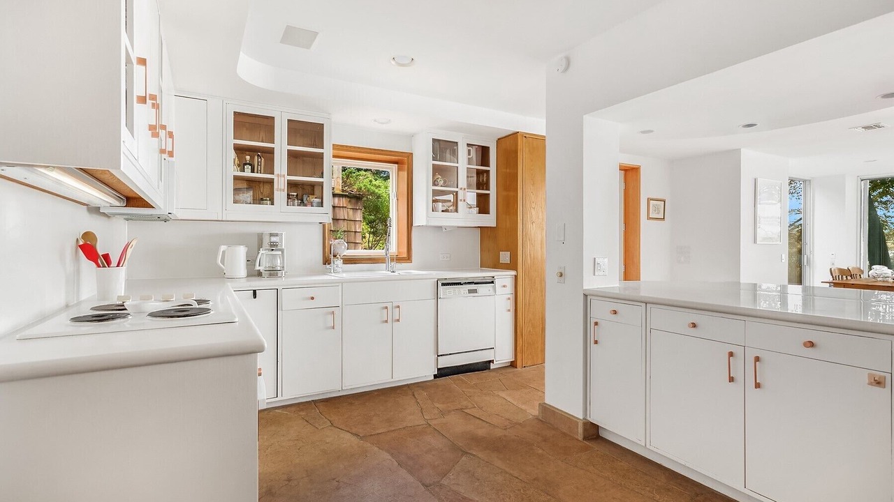 Photo of Kitchen in Water Mill
