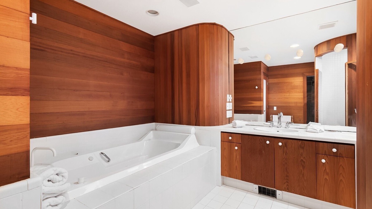 Photo of Bathroom in Water Mill