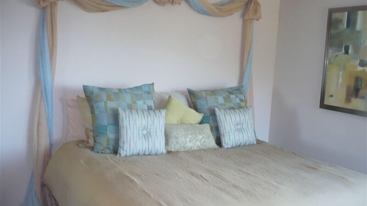 Photo of Others in Roads End