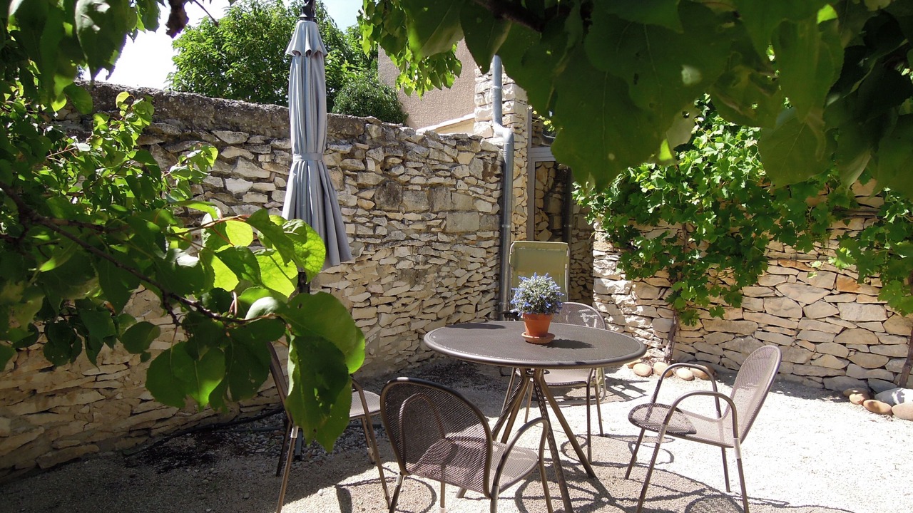 Photo of Outdoor in Tavel