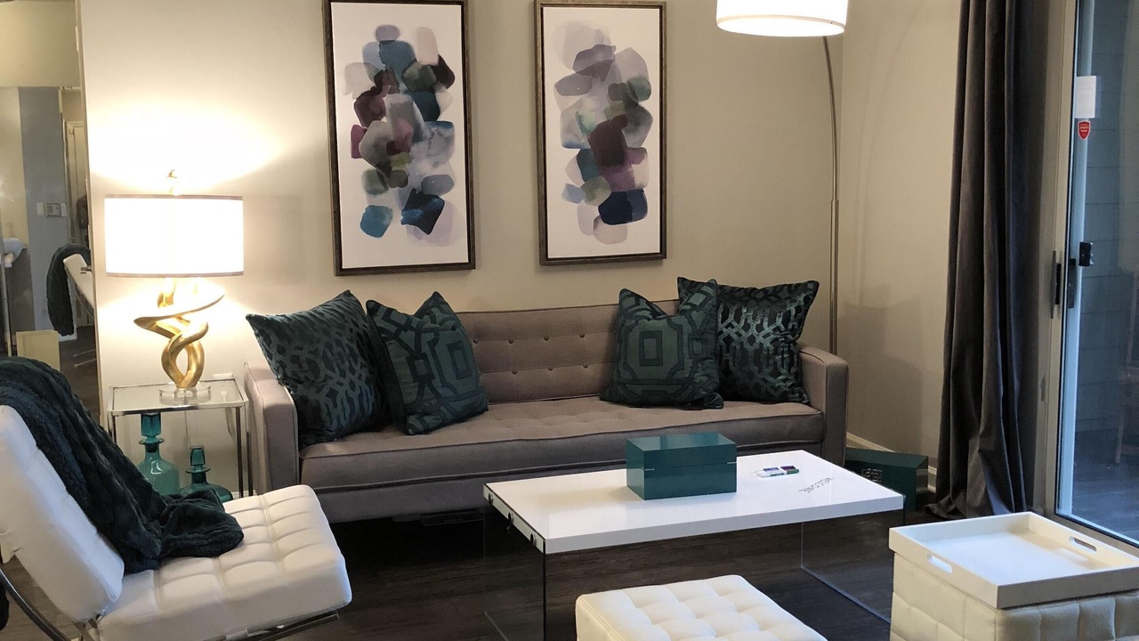 Photo of Livingroom in Loring Heights