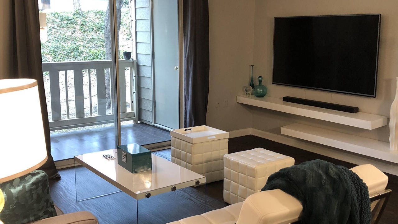 Photo of Livingroom in Loring Heights