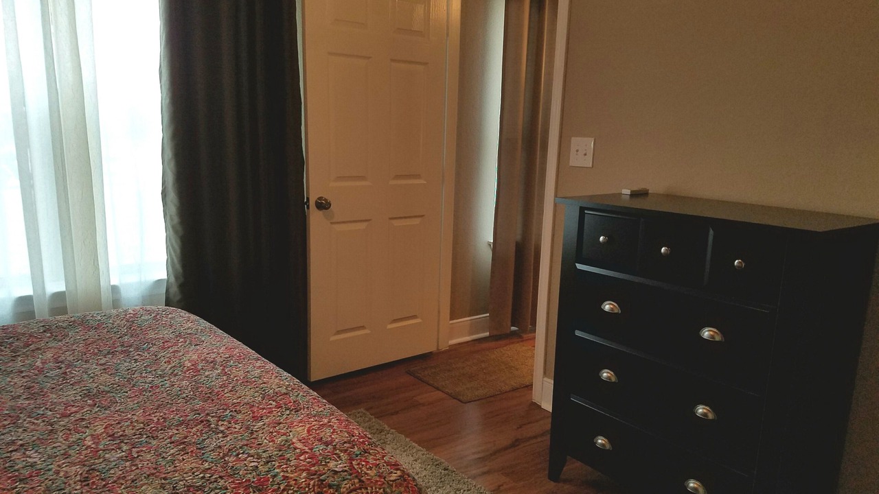 Photo of Bedroom in Kyle