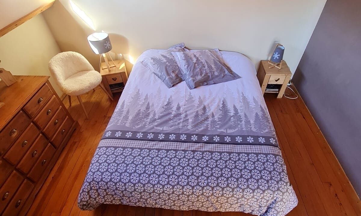 Photo of Bedroom in Allos