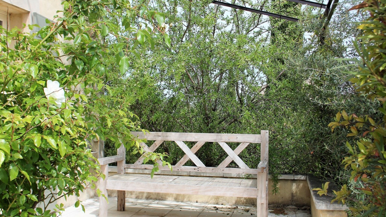 Photo of Patio Balcony in Eygalieres