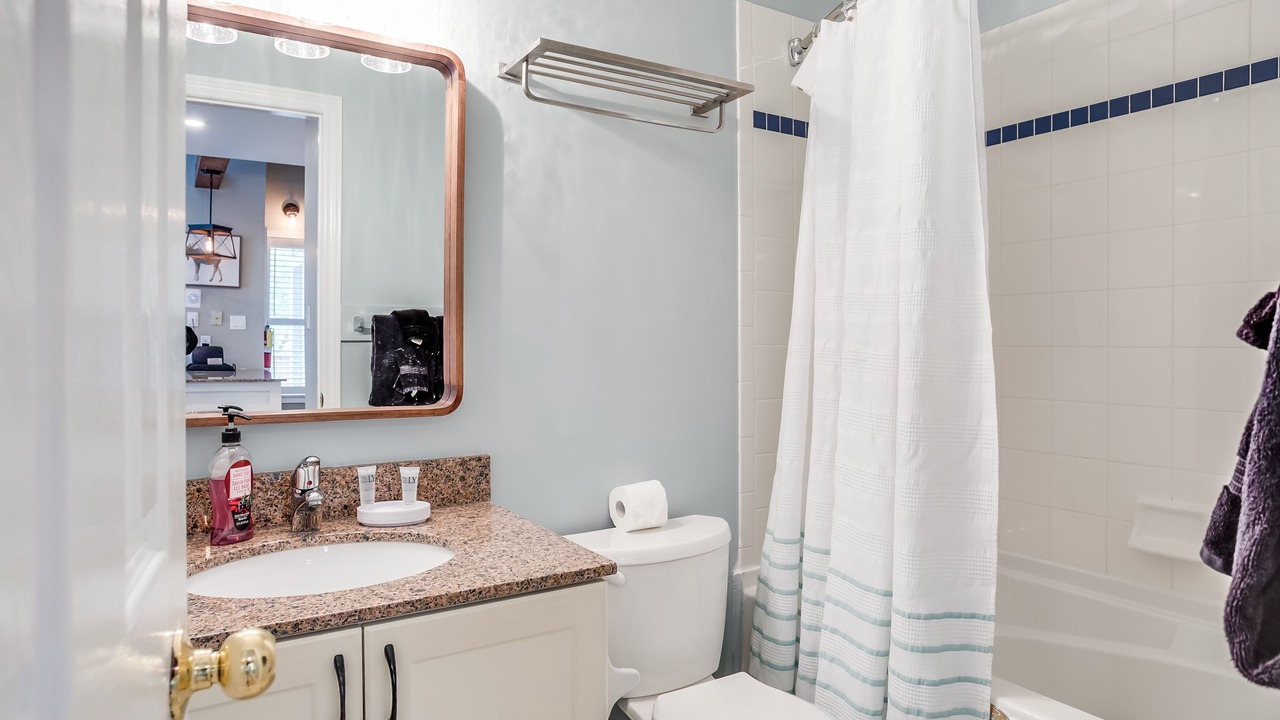 Photo of Bathroom in Craigleith