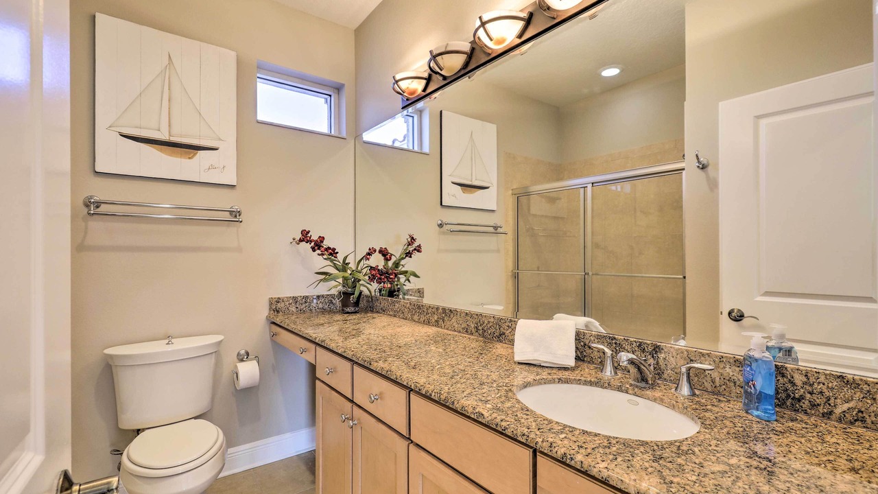 Photo of Bathroom in Apollo Beach