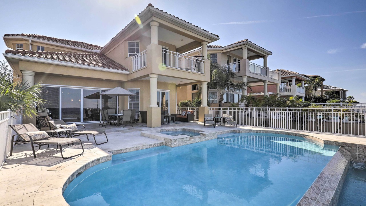 Photo of Others in Apollo Beach