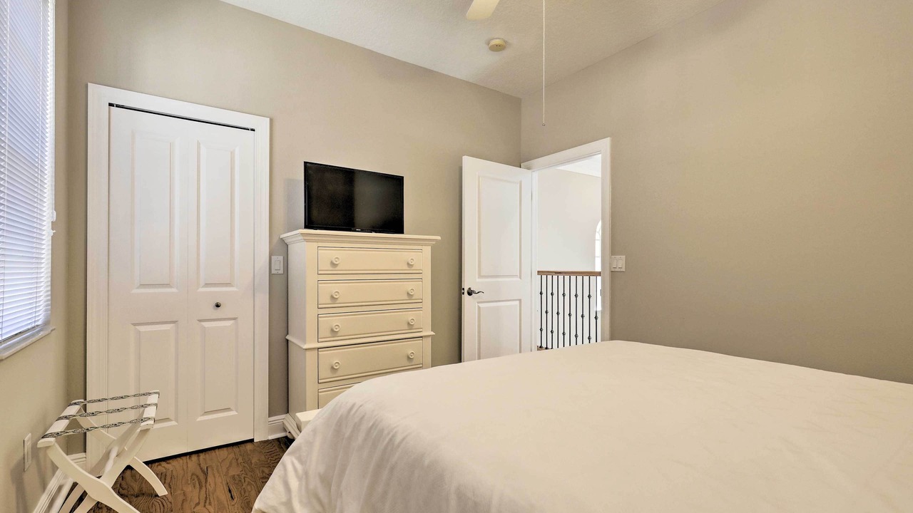 Photo of Bedroom in Apollo Beach