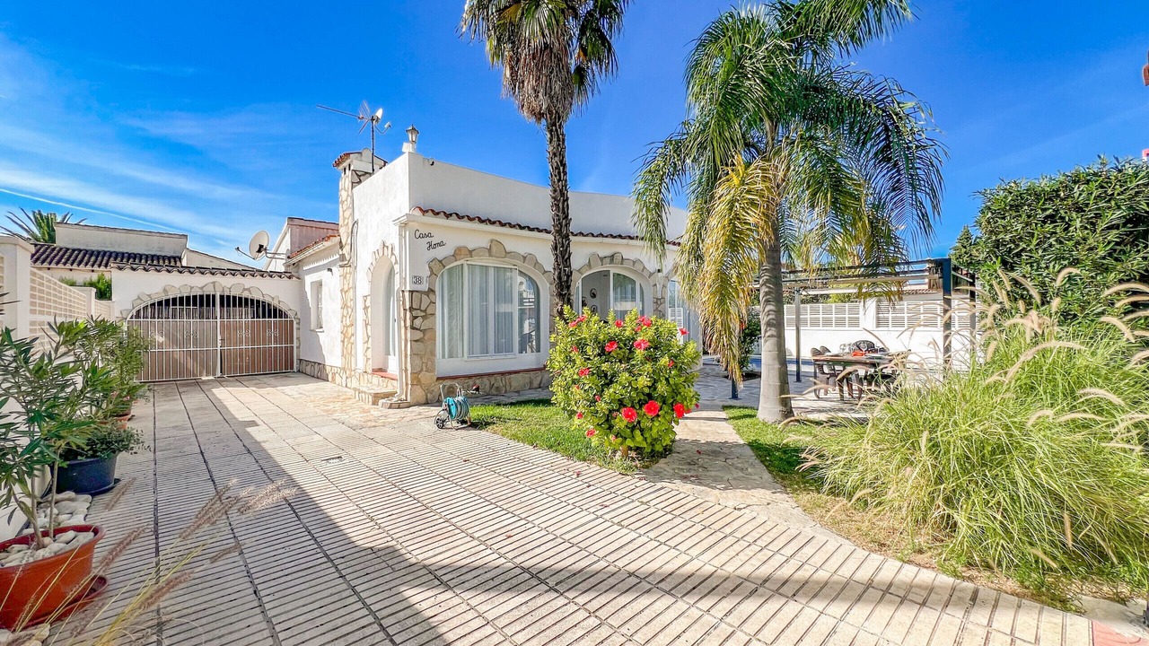 Photo of Patio Balcony in Els Poblets