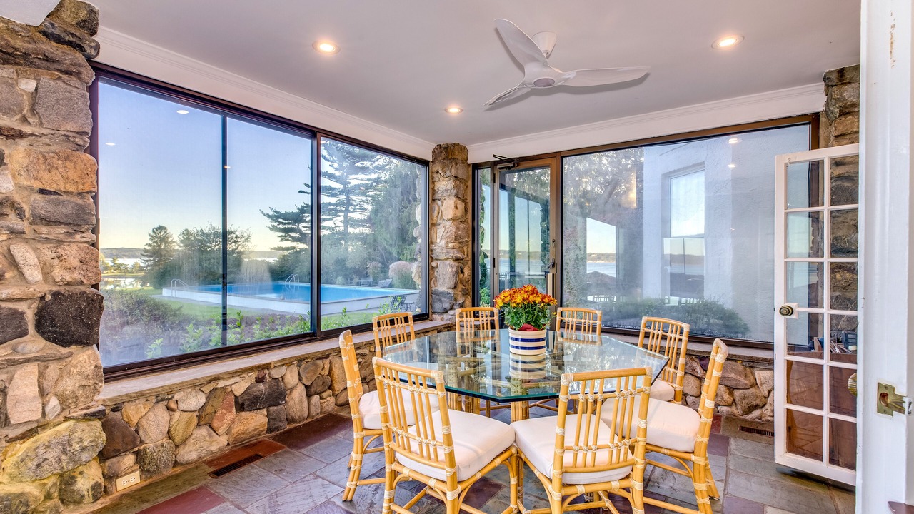 Photo of Others in Centre Island