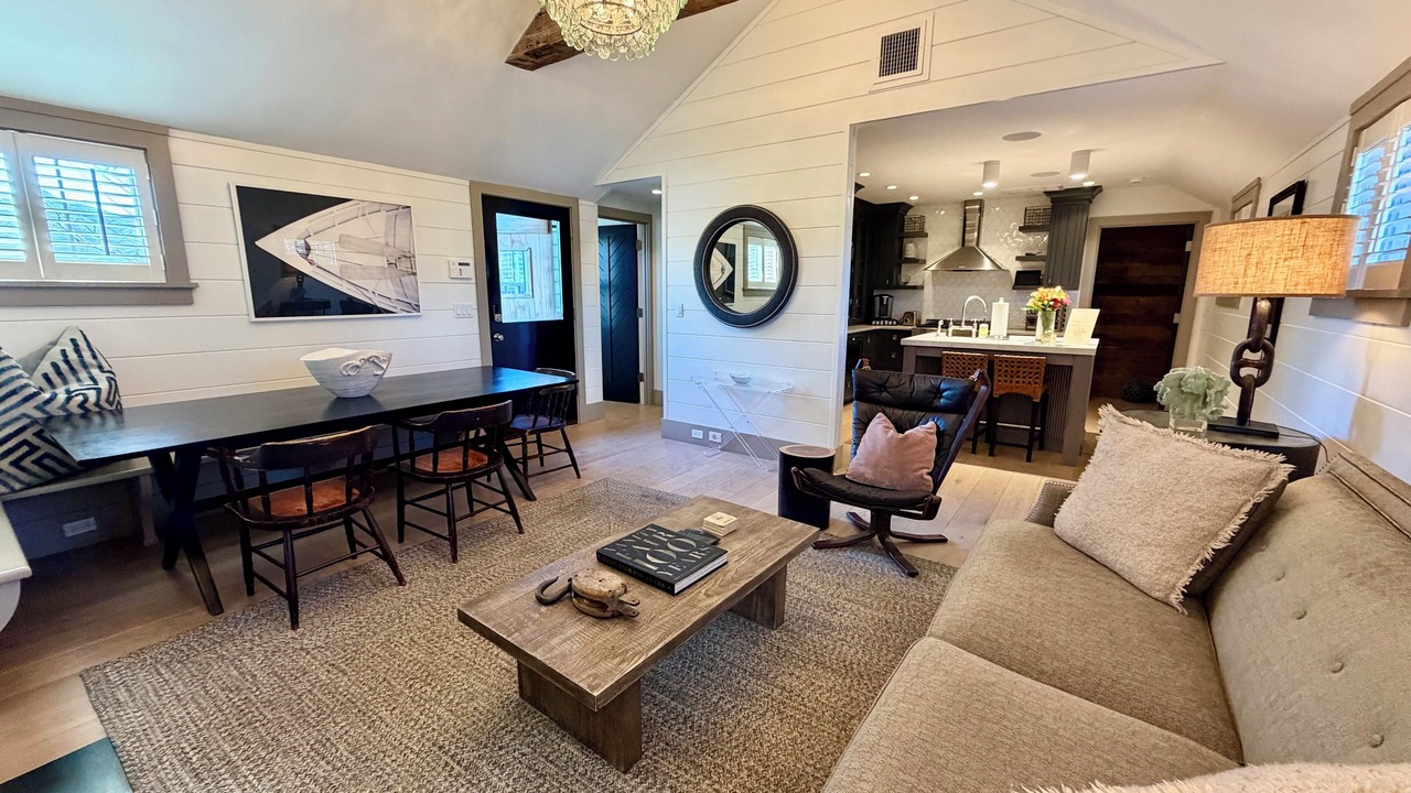 Photo of Livingroom in Nantucket Town