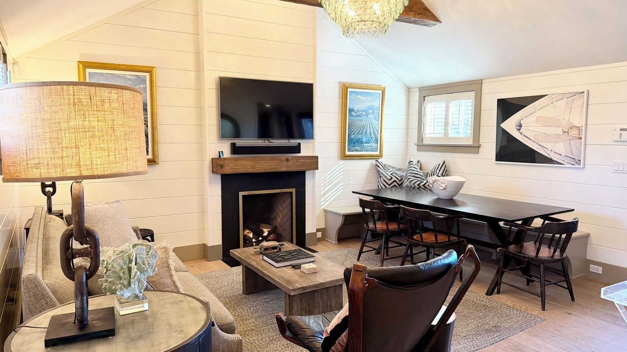 Photo of Livingroom in Nantucket Town