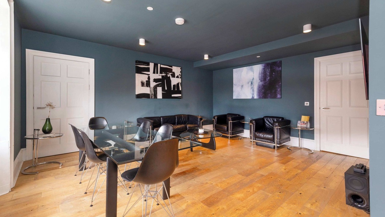 Photo of Livingroom in West End