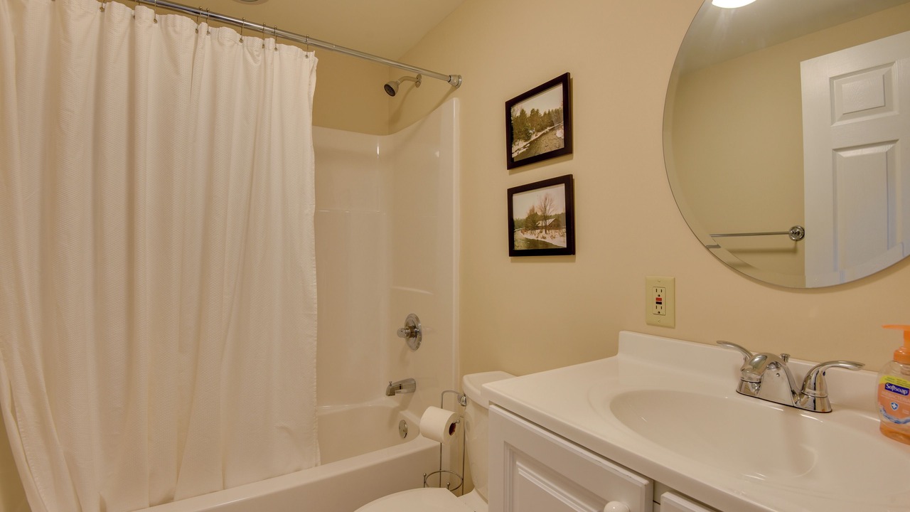 Photo of Bathroom in Pocono Lake