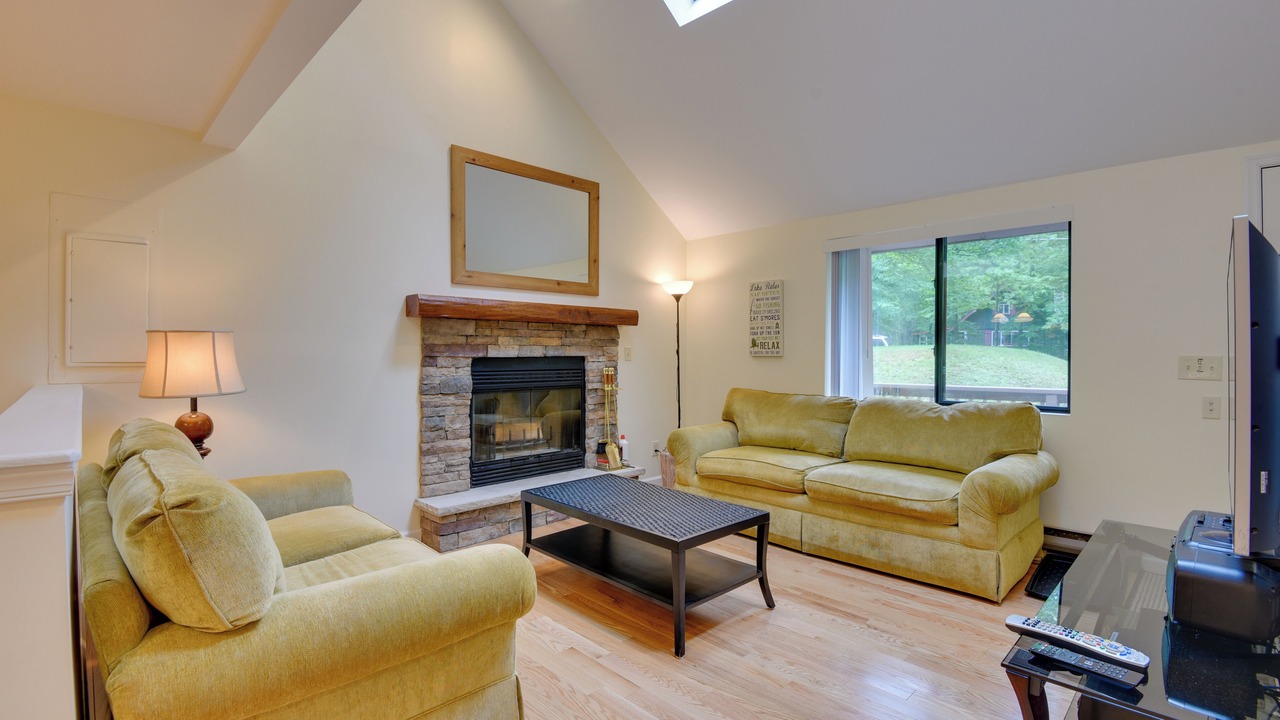 Photo of Bedroom in Pocono Lake