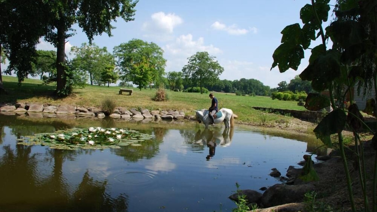 Photo of Outdoor in Pecy