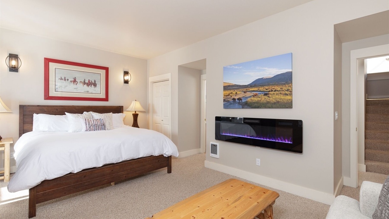 Photo of Bedroom in Saddle Ridge