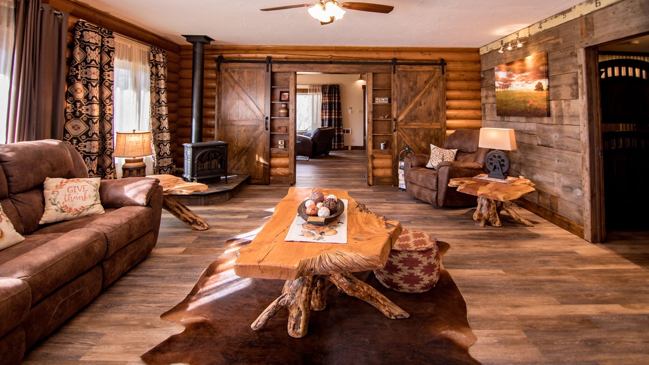 Photo of Livingroom in Granite Canon