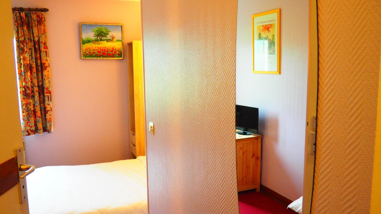 Photo of Bedroom in Dornecy