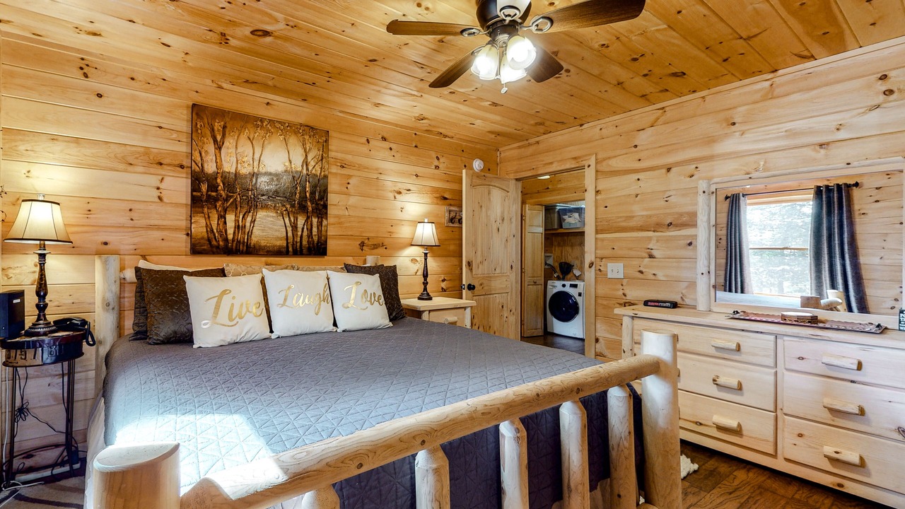 Photo of Bedroom in Aska