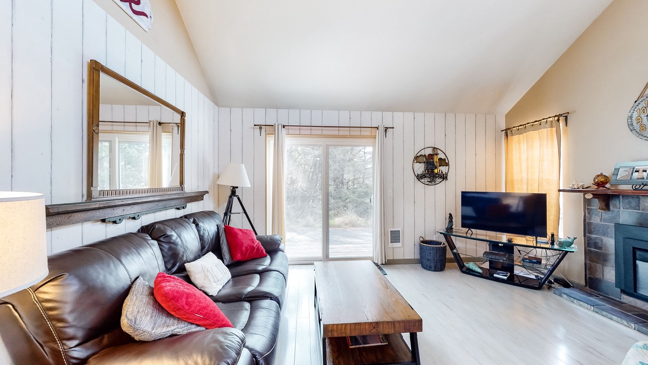 Photo of Livingroom in Pacific City