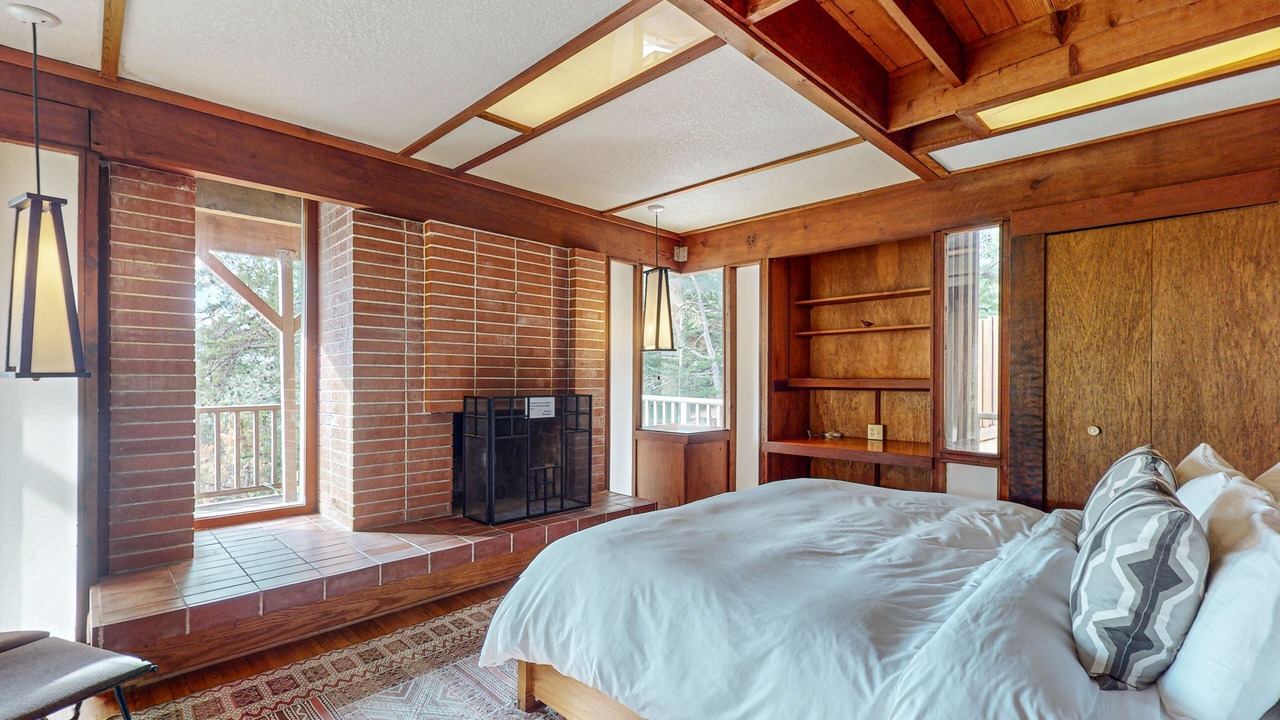 Photo of Bedroom in Elk