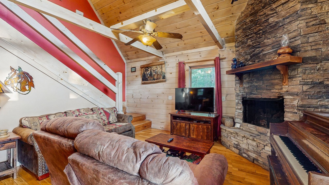 Photo of Livingroom in Blue Ridge