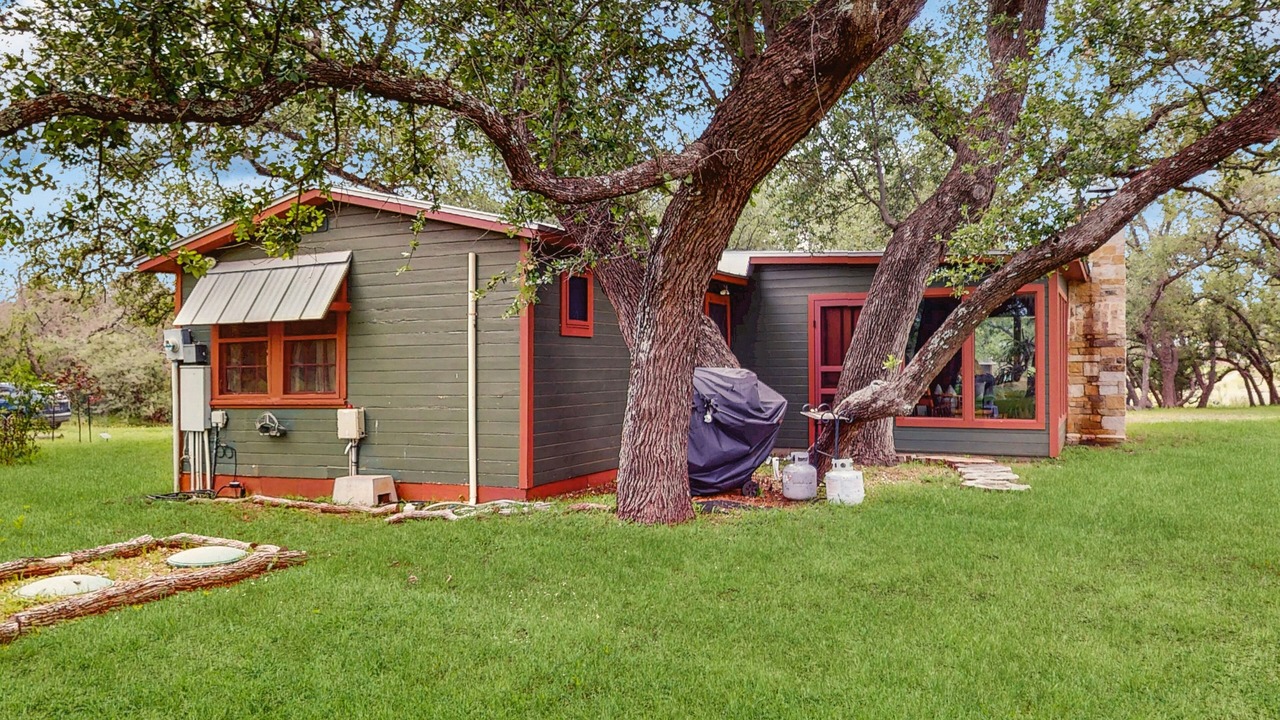 Photo of Others in Burnet