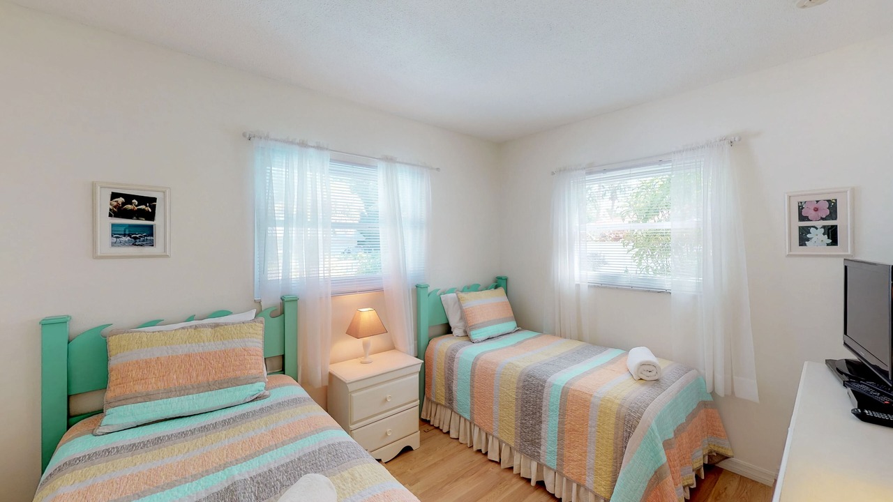 Photo of Bedroom in Holmes Beach
