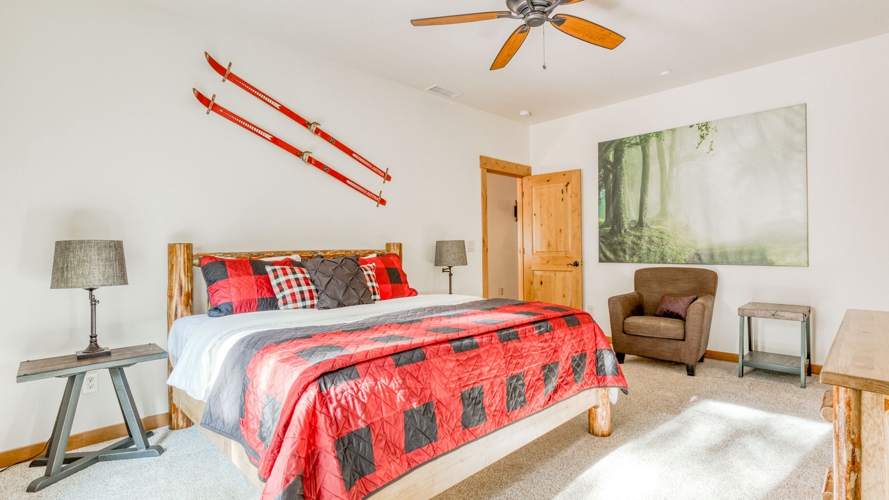 Photo of Bedroom in Welches