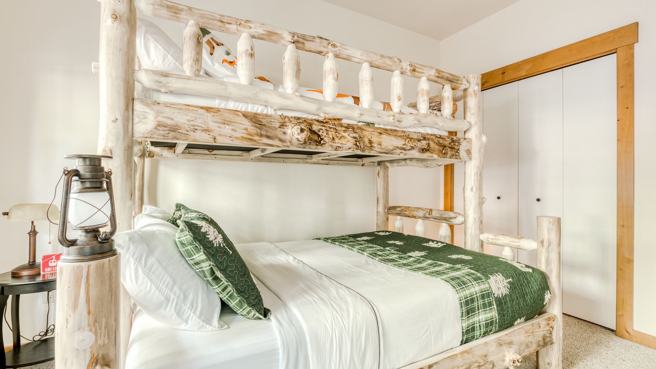 Photo of Bedroom in Welches