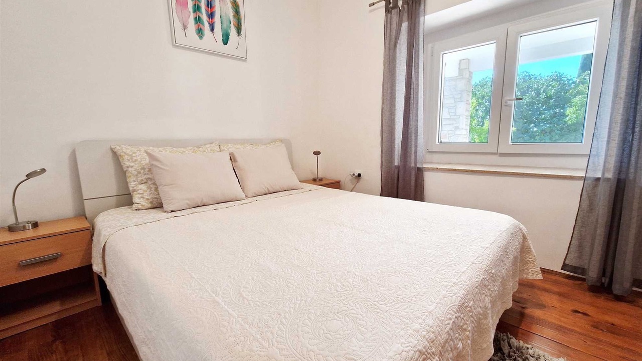 Photo of Bedroom in Golas