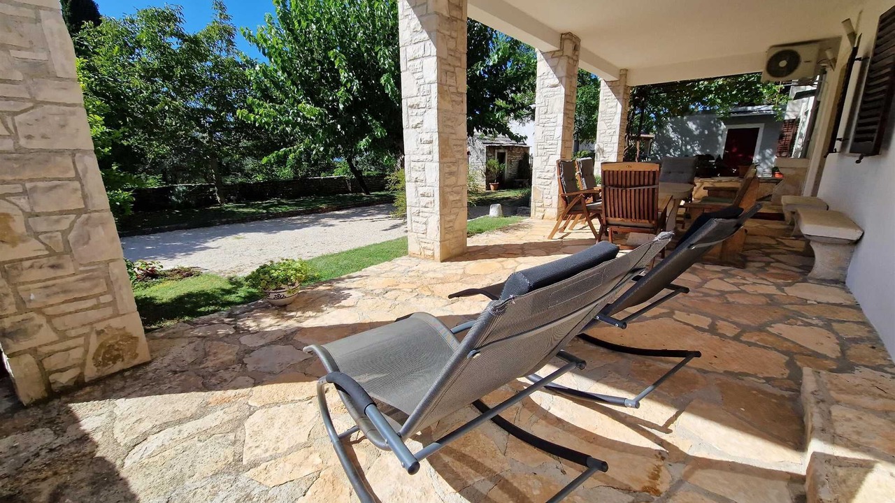 Photo of Outdoor in Golas