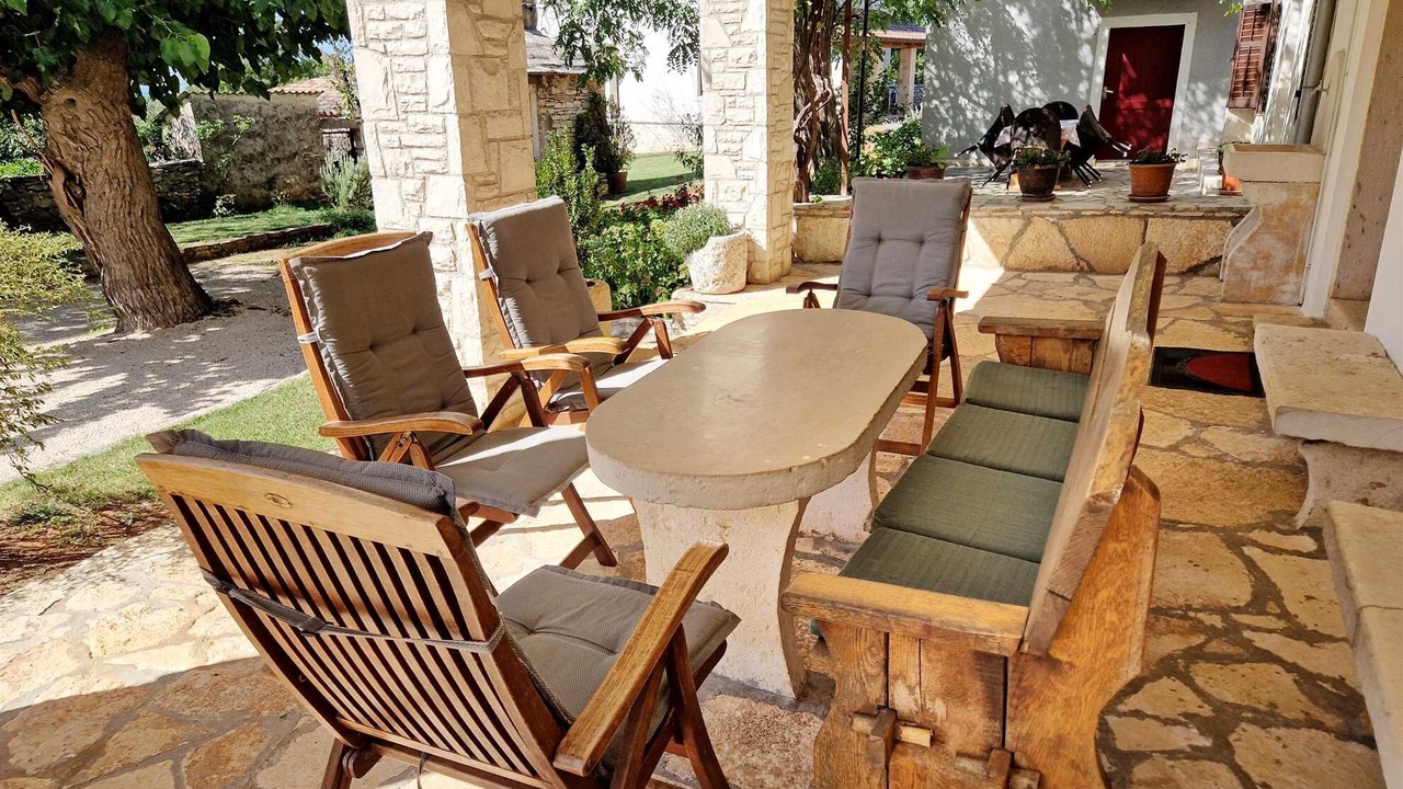 Photo of Outdoor in Golas