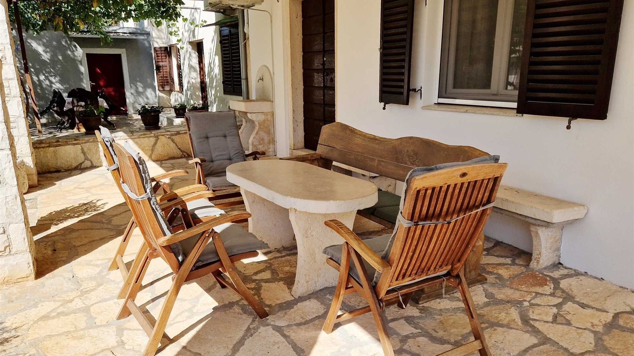 Photo of Outdoor in Golas