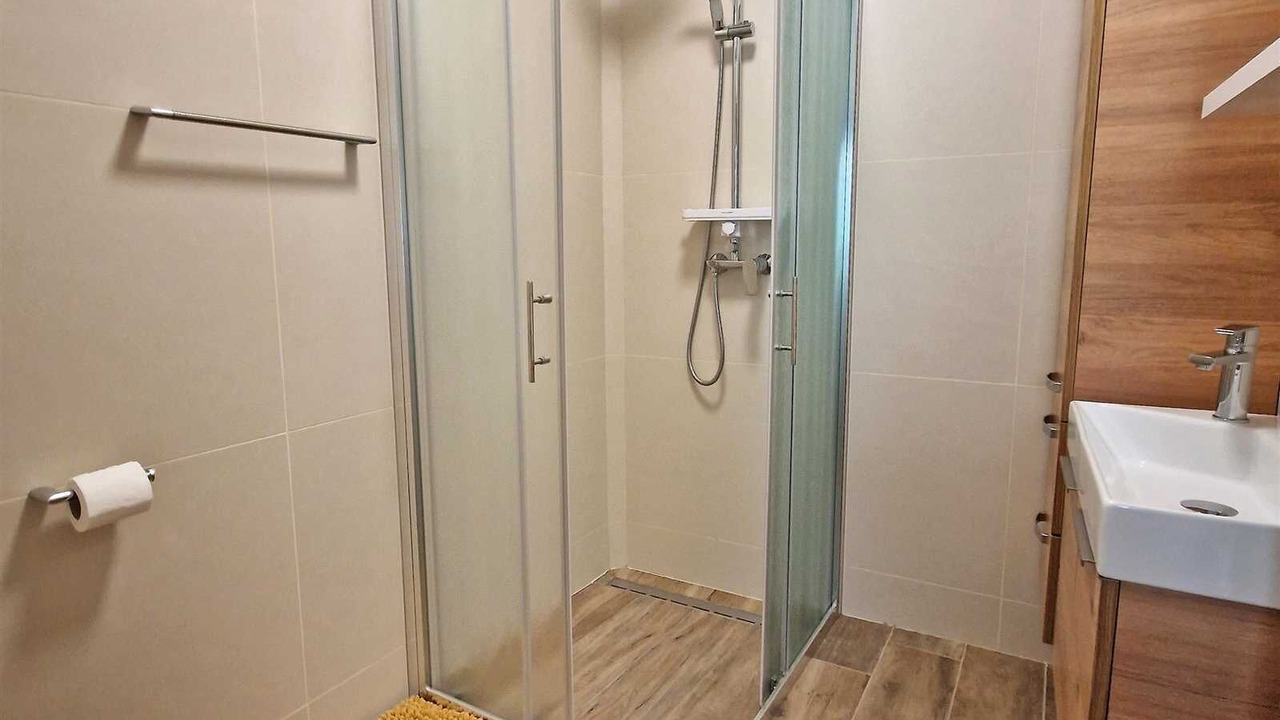 Photo of Bathroom in Golas