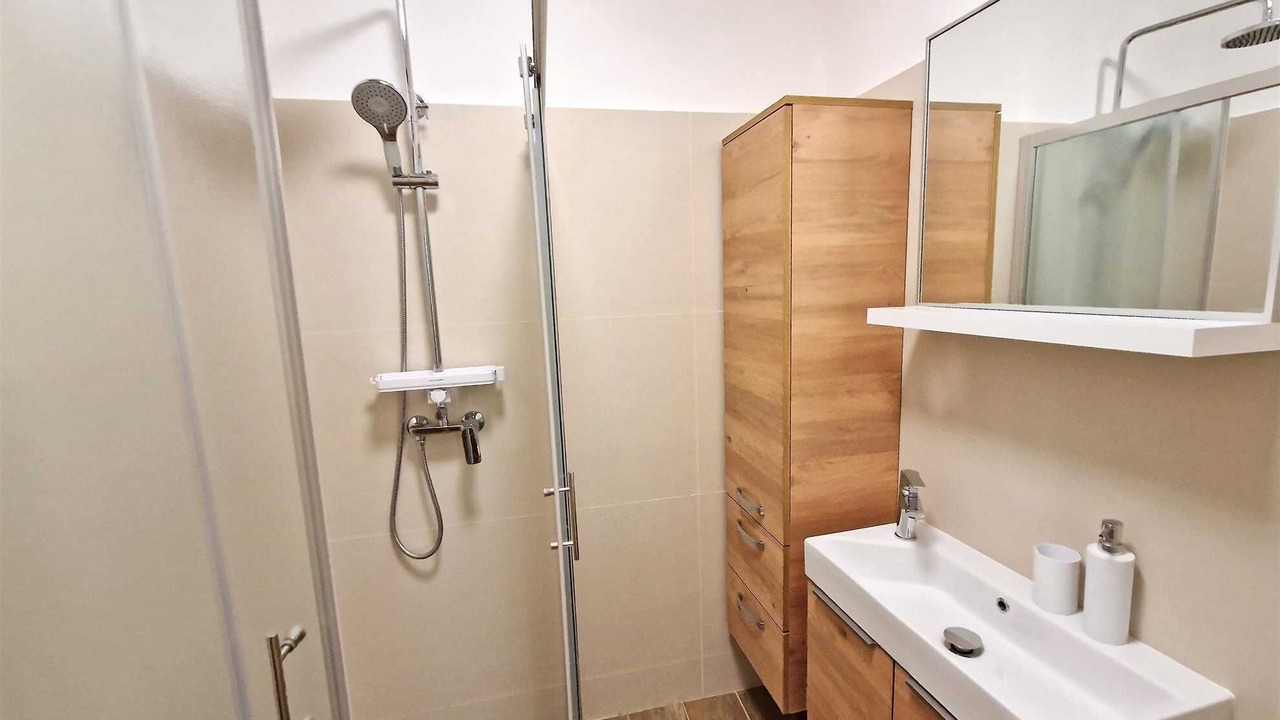 Photo of Bathroom in Golas
