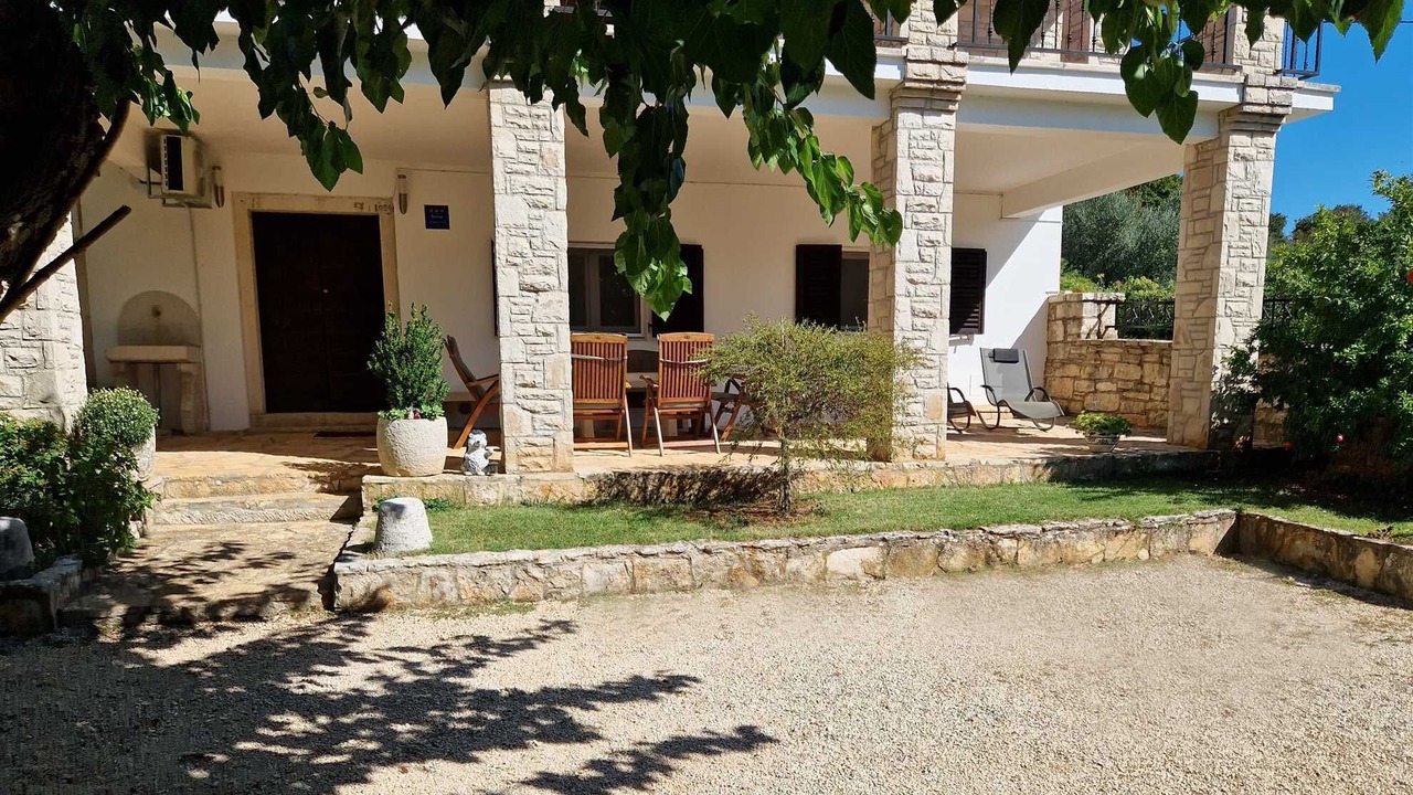 Photo of Patio Balcony in Golas