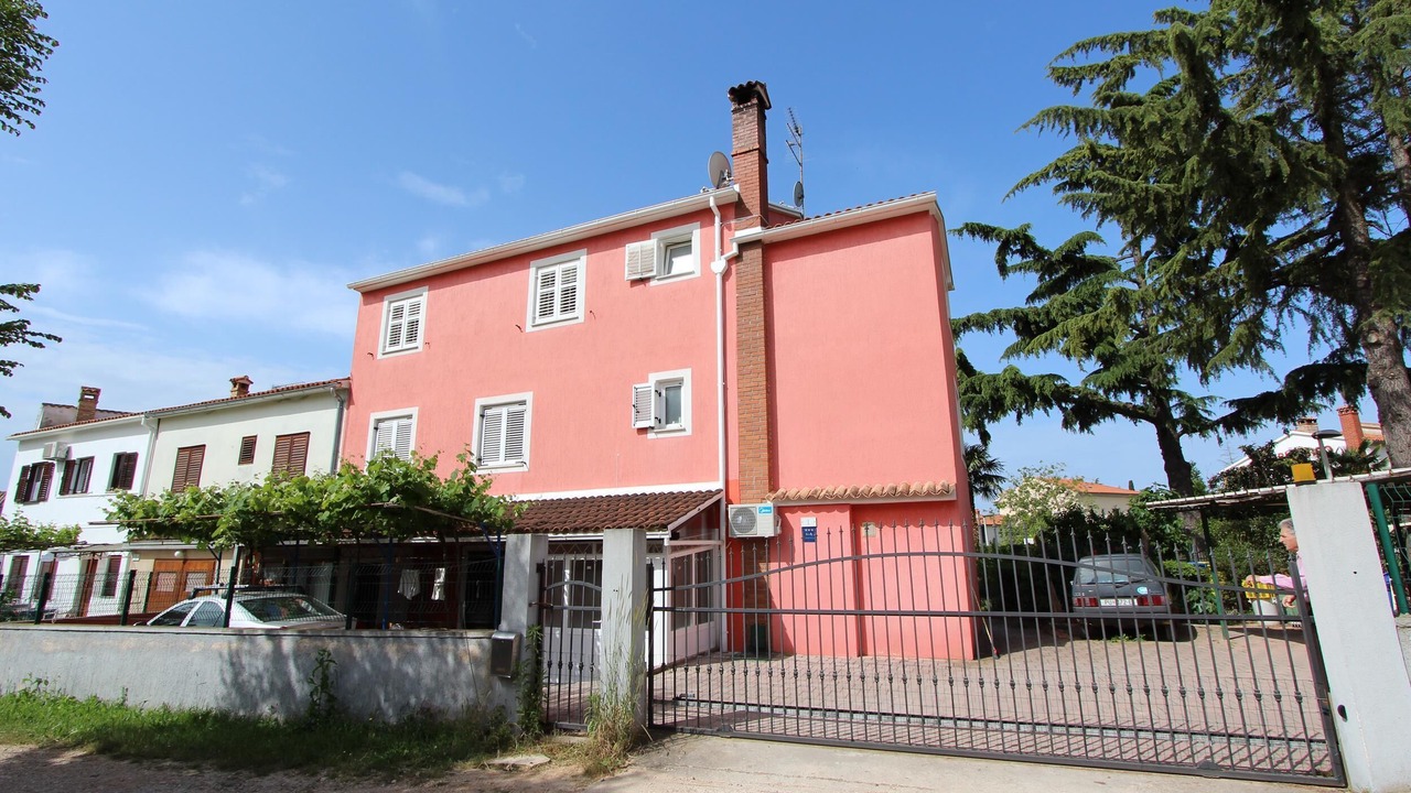 Photo of Outdoor in Borik