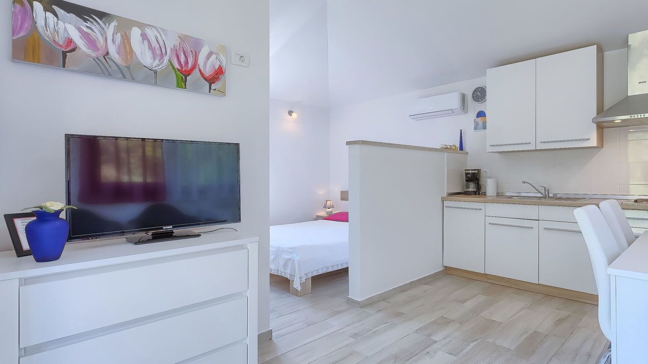 Photo of Bedroom in Marceljani