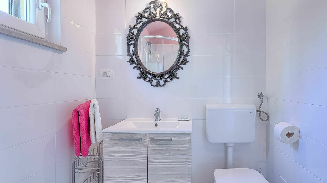 Photo of Bathroom in Marceljani