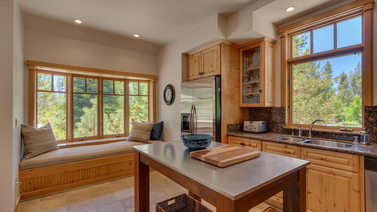 Photo of Others in Tahoe Vista