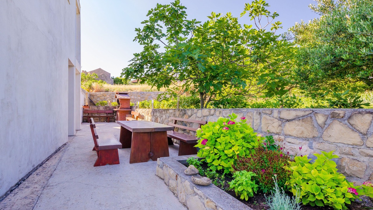 Photo of Outdoor in Lopar