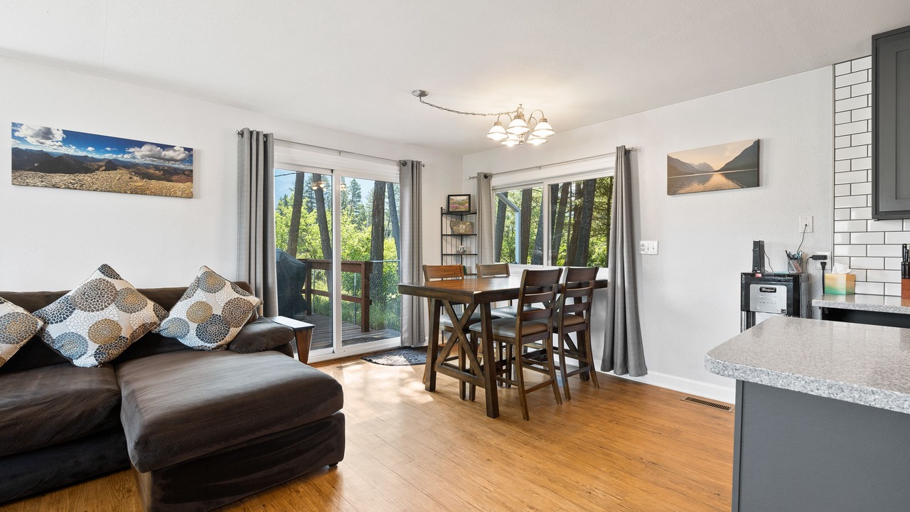 Photo of Livingroom in Columbia Falls