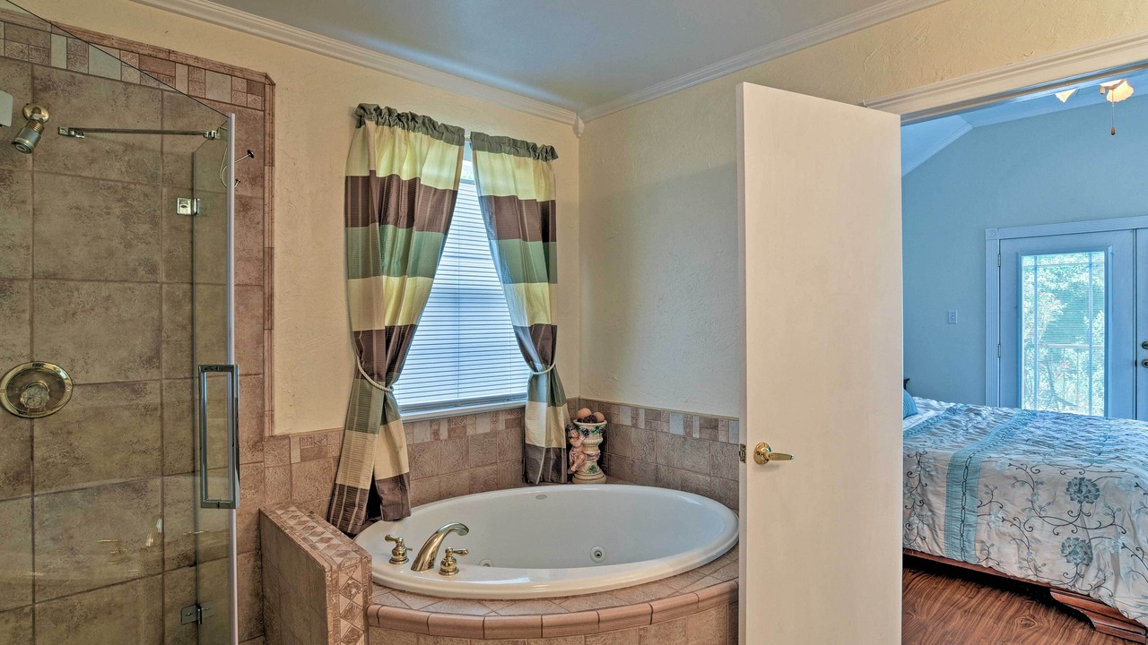Photo of Bathroom in Benton